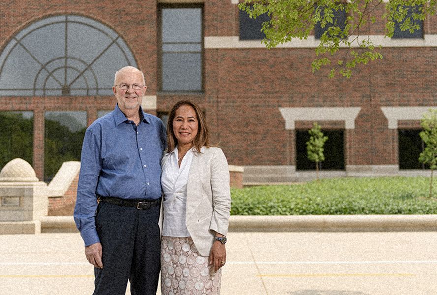 The image shows Max W and Maileen Brown 